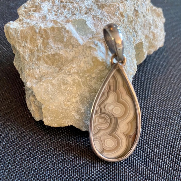 Pendant - Picture 2 of 4